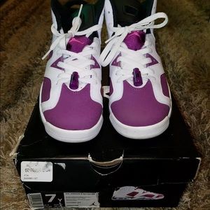 Jordan 6 women’s grape size 7